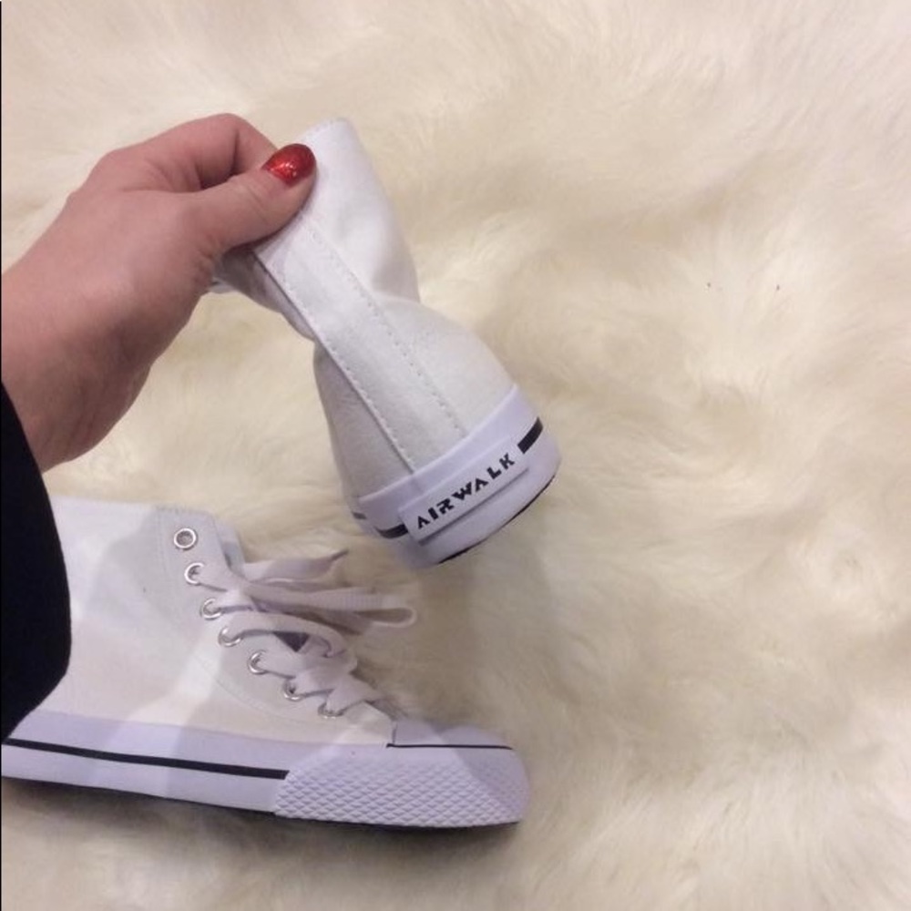 Airwalk sneakers white